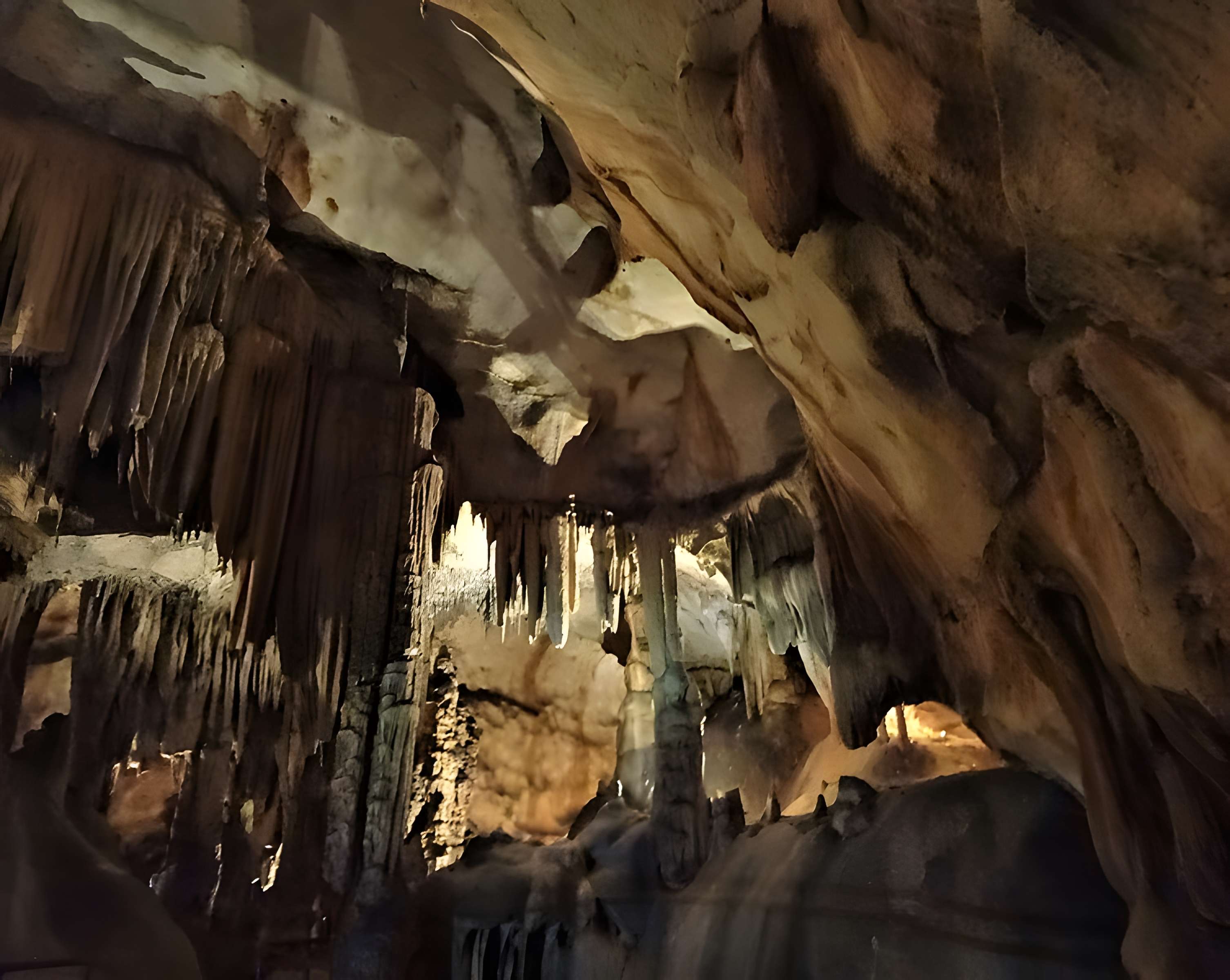 Grotte de Saint-Marcel à Bidon