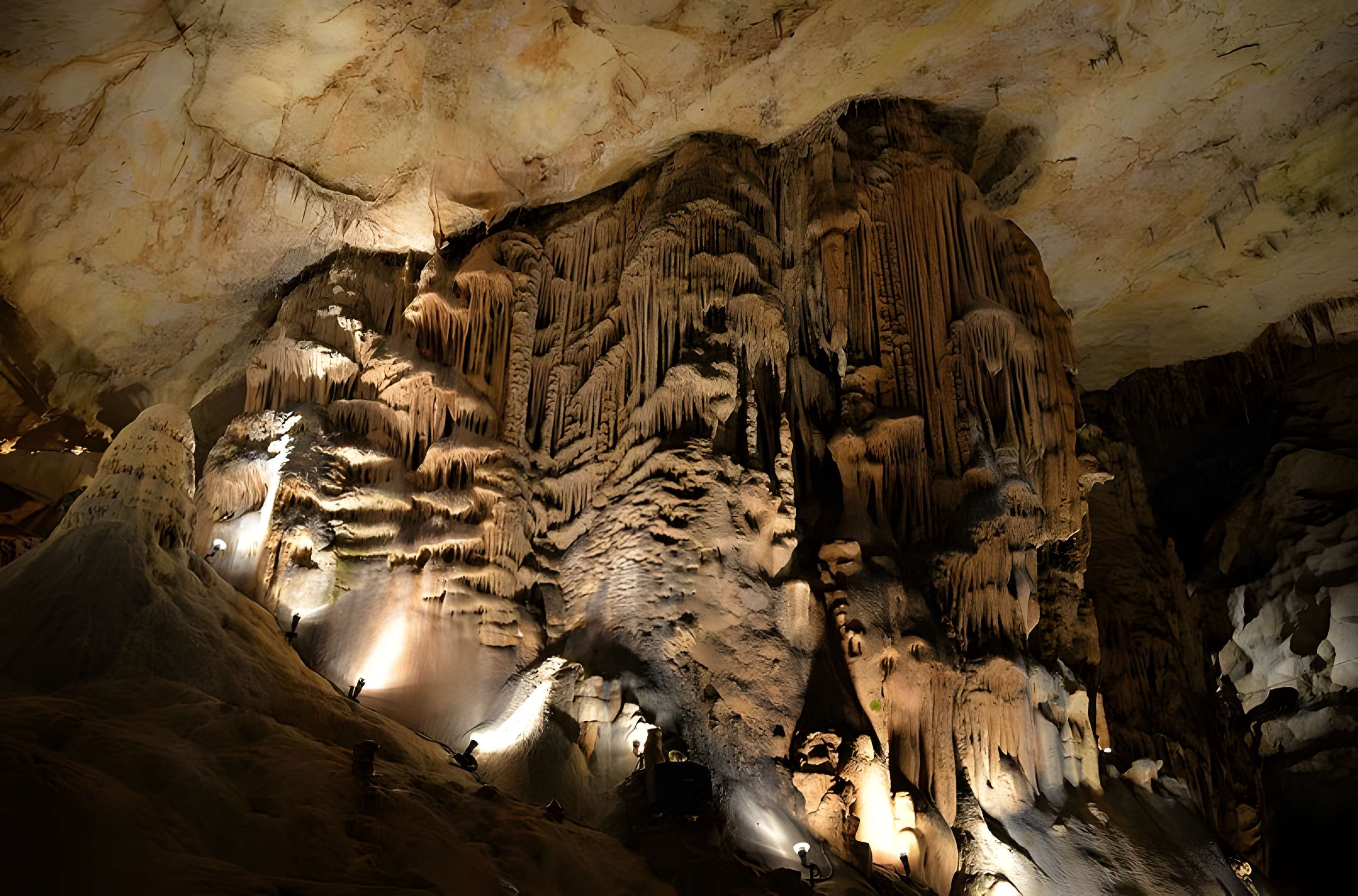 Grotte de Saint-Marcel à Bidon