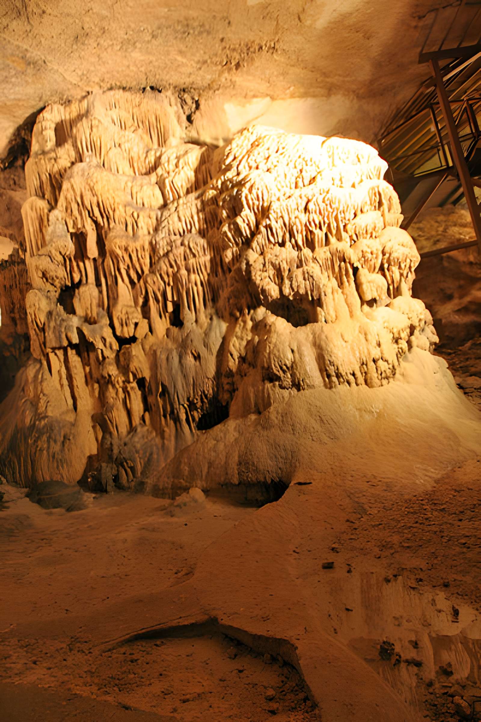 Grotte de Saint-Marcel à Bidon