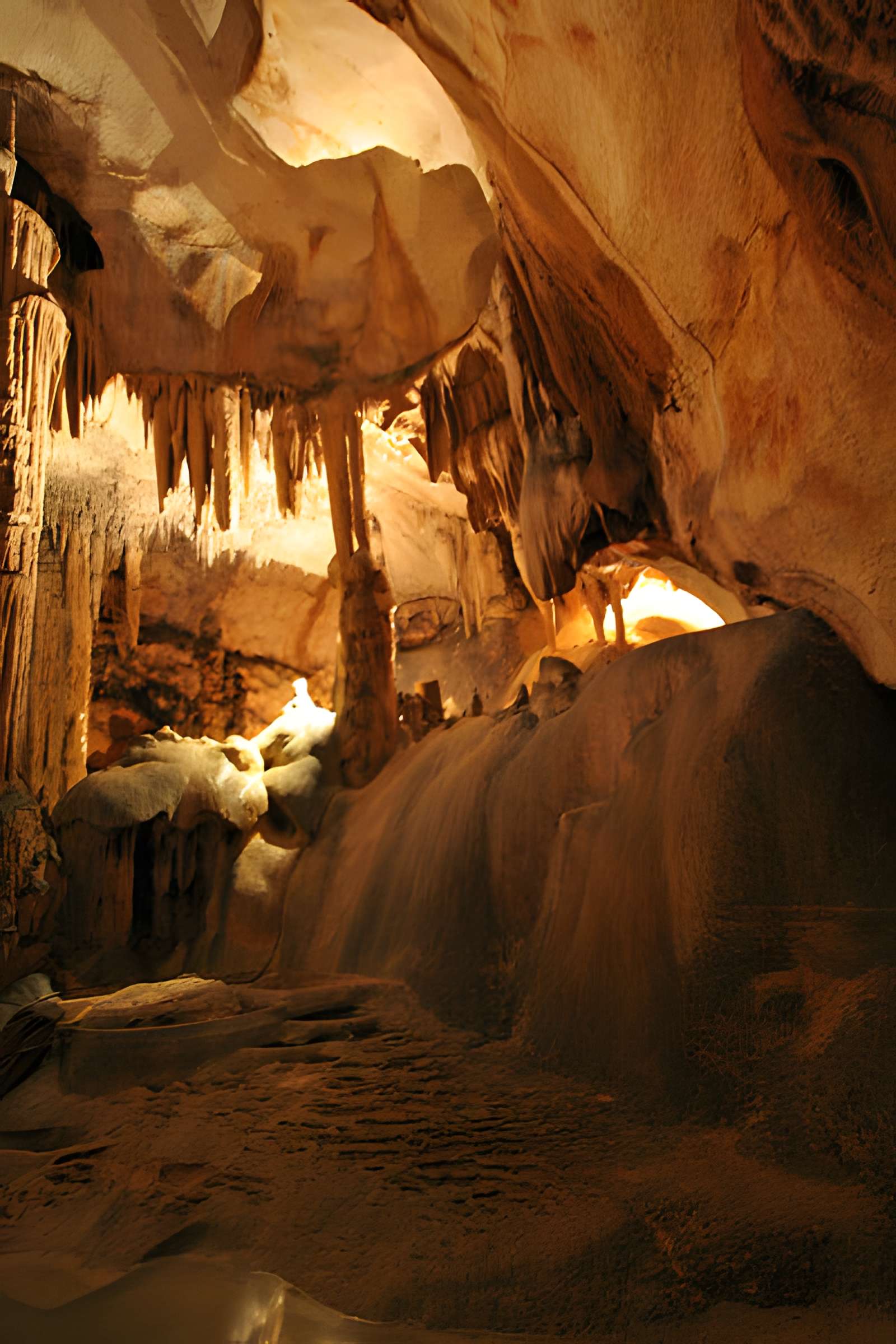 Grotte de Saint-Marcel à Bidon