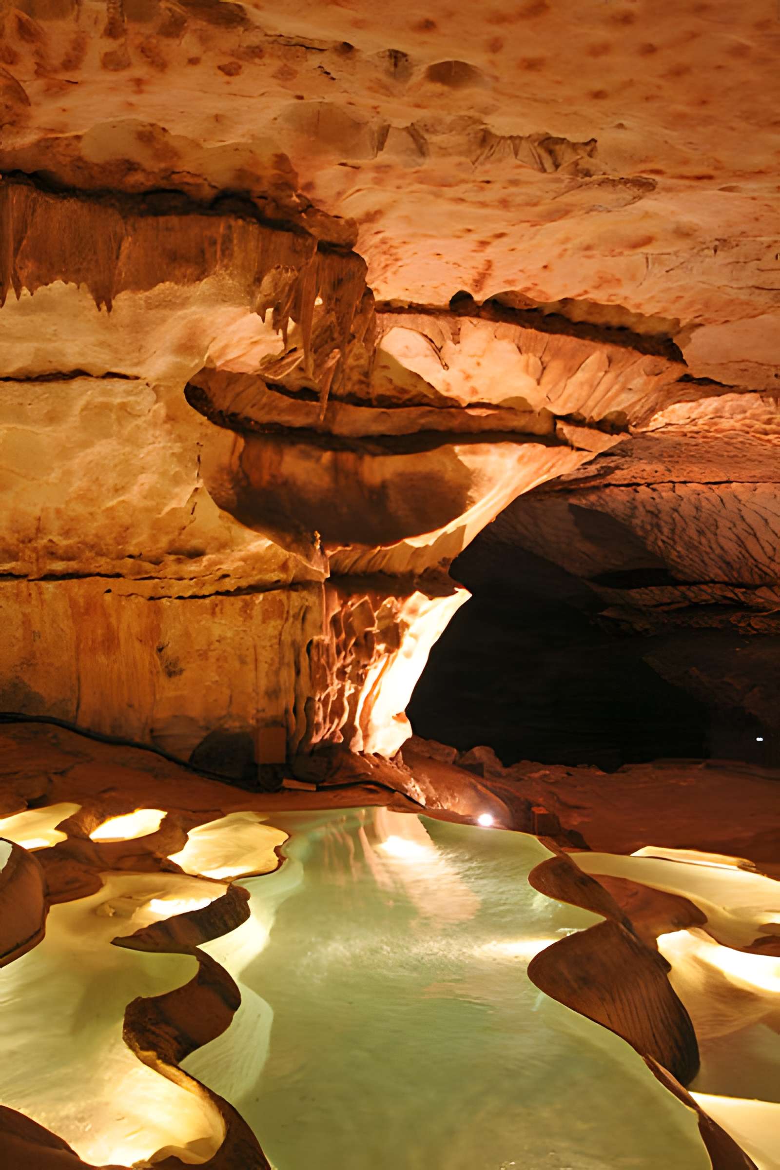 Grotte de Saint-Marcel à Bidon