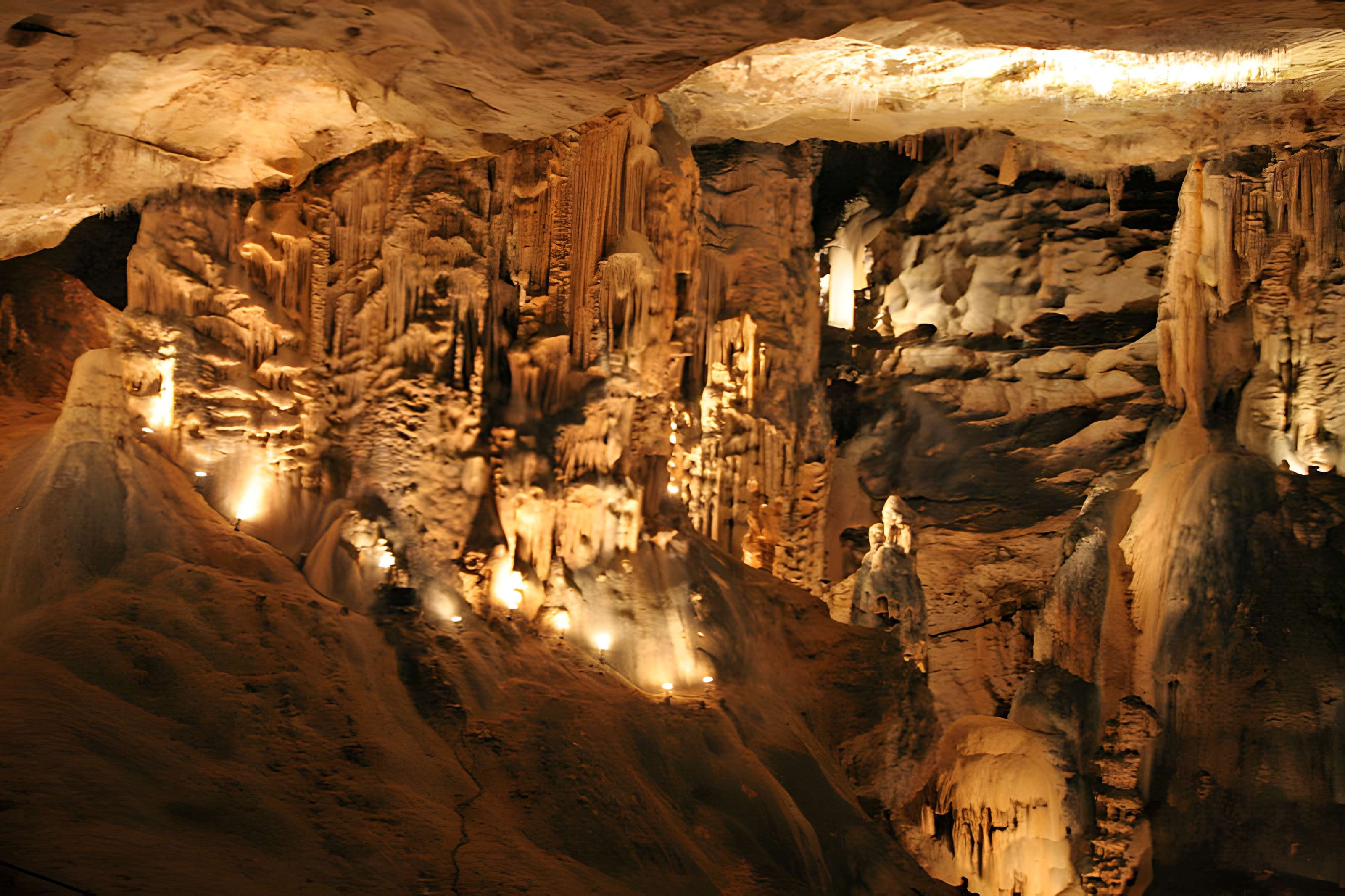 Grotte de Saint-Marcel à Bidon