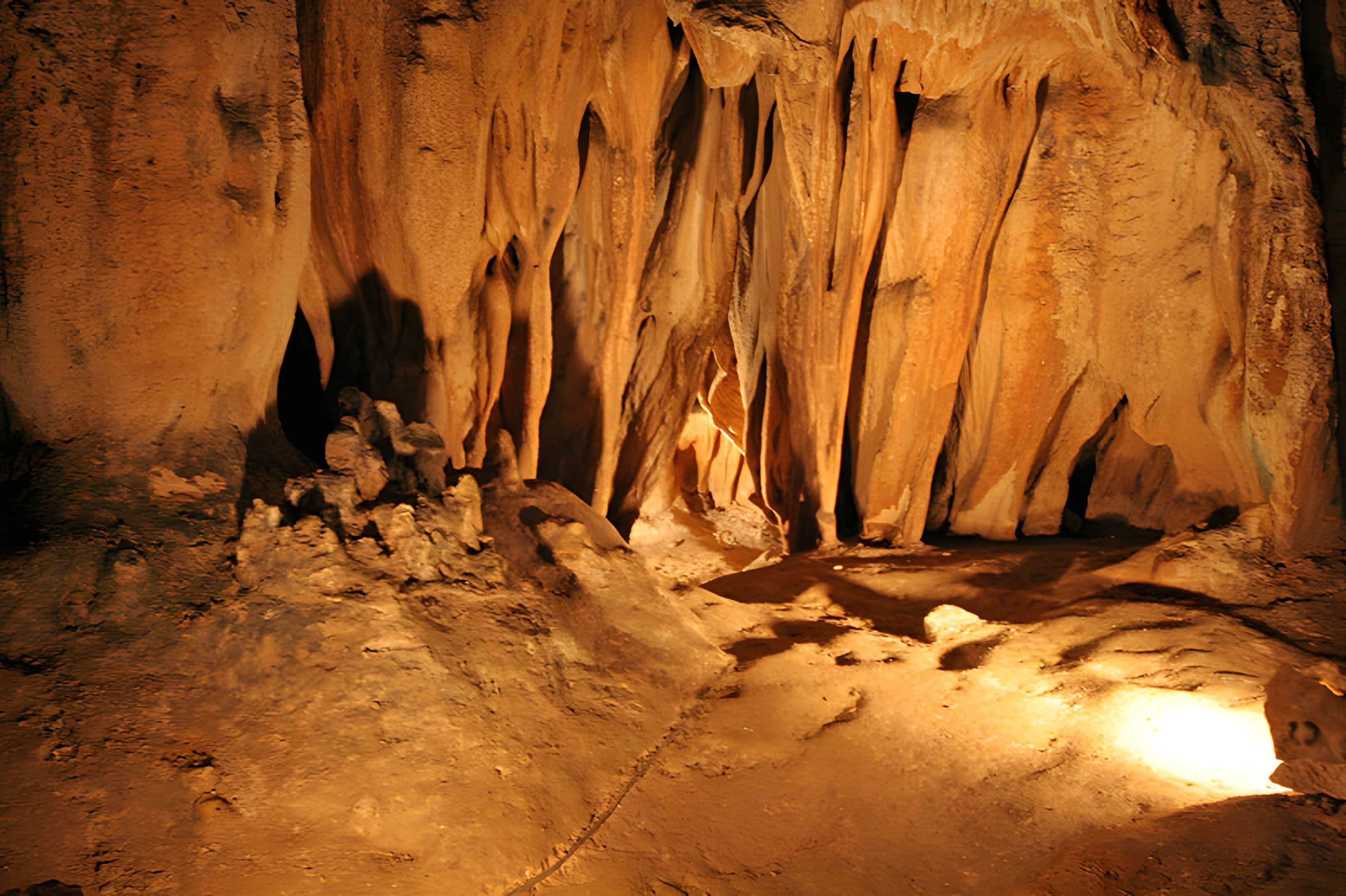 Grotte de Saint-Marcel à Bidon