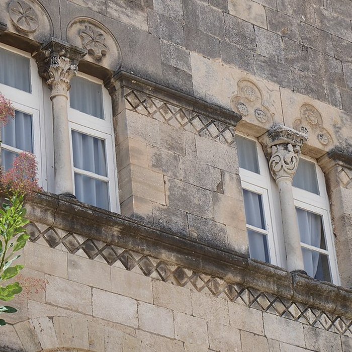 Photo de Maison romane de Saint-Gilles