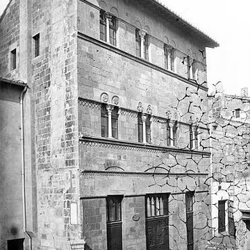 Maison romane de Saint-Gilles