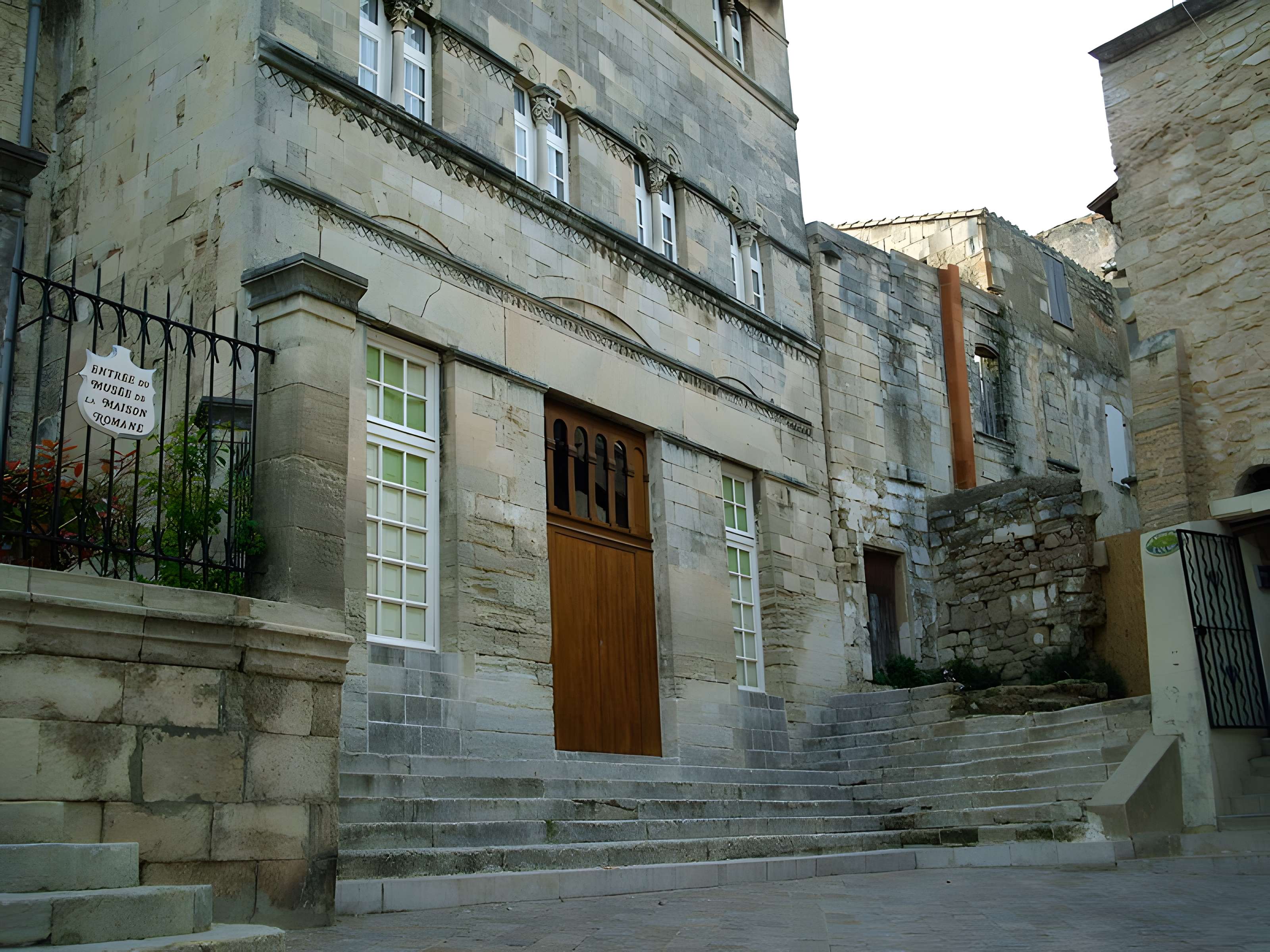 Maison romane de Saint-Gilles