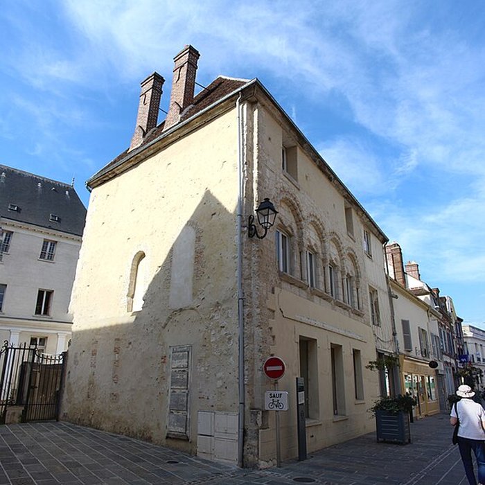 Photo de Maison romane du XII siècle, 17 Rue de Sénarmont à Dreux