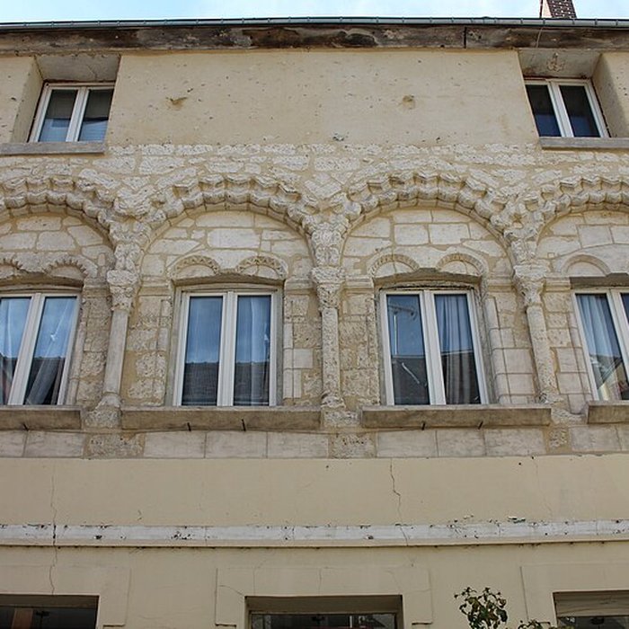 Photo de Maison romane du XII siècle, 17 Rue de Sénarmont à Dreux