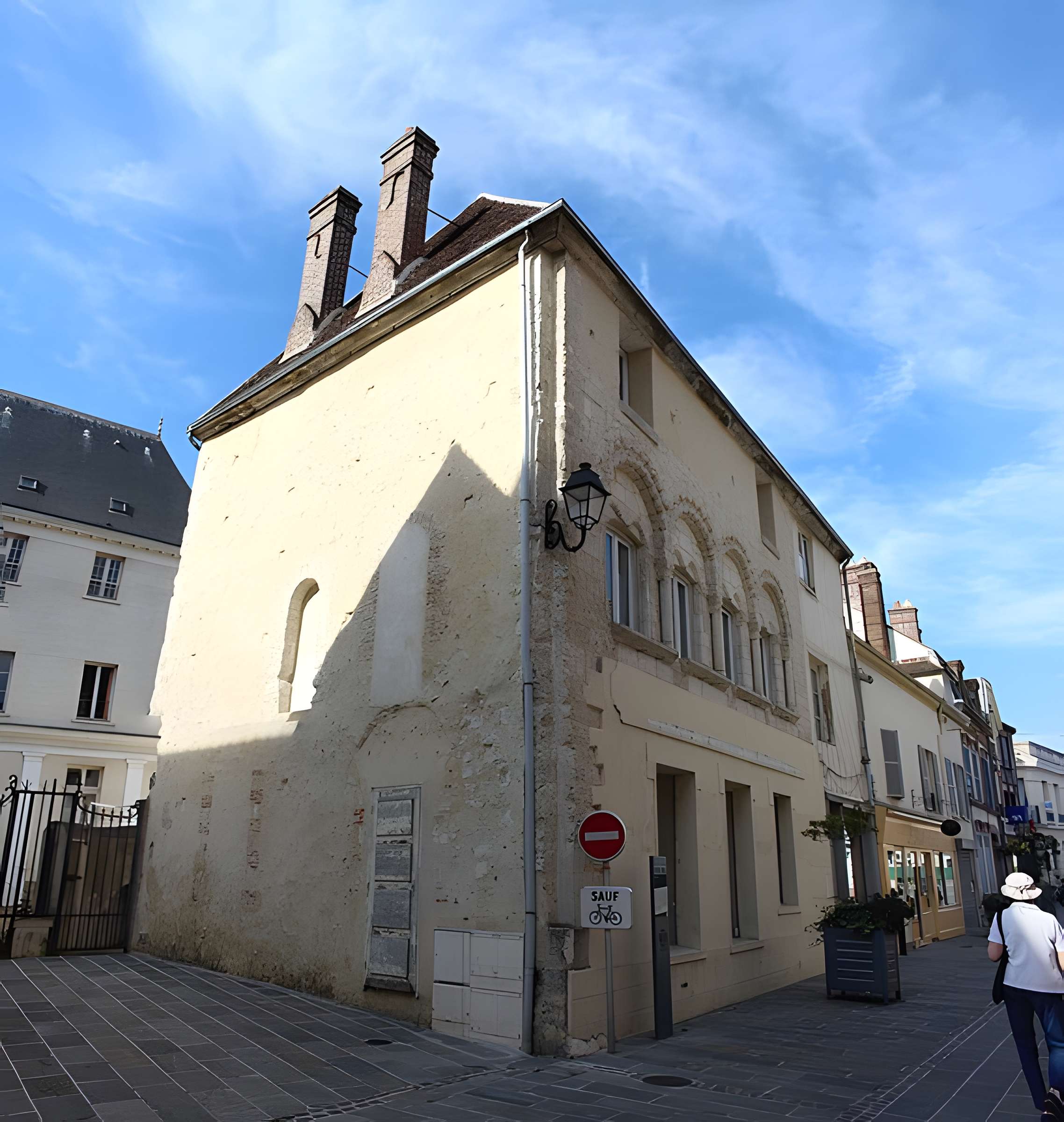 Maison romane du XII° siècle, 17 Rue de Sénarmont à Dreux