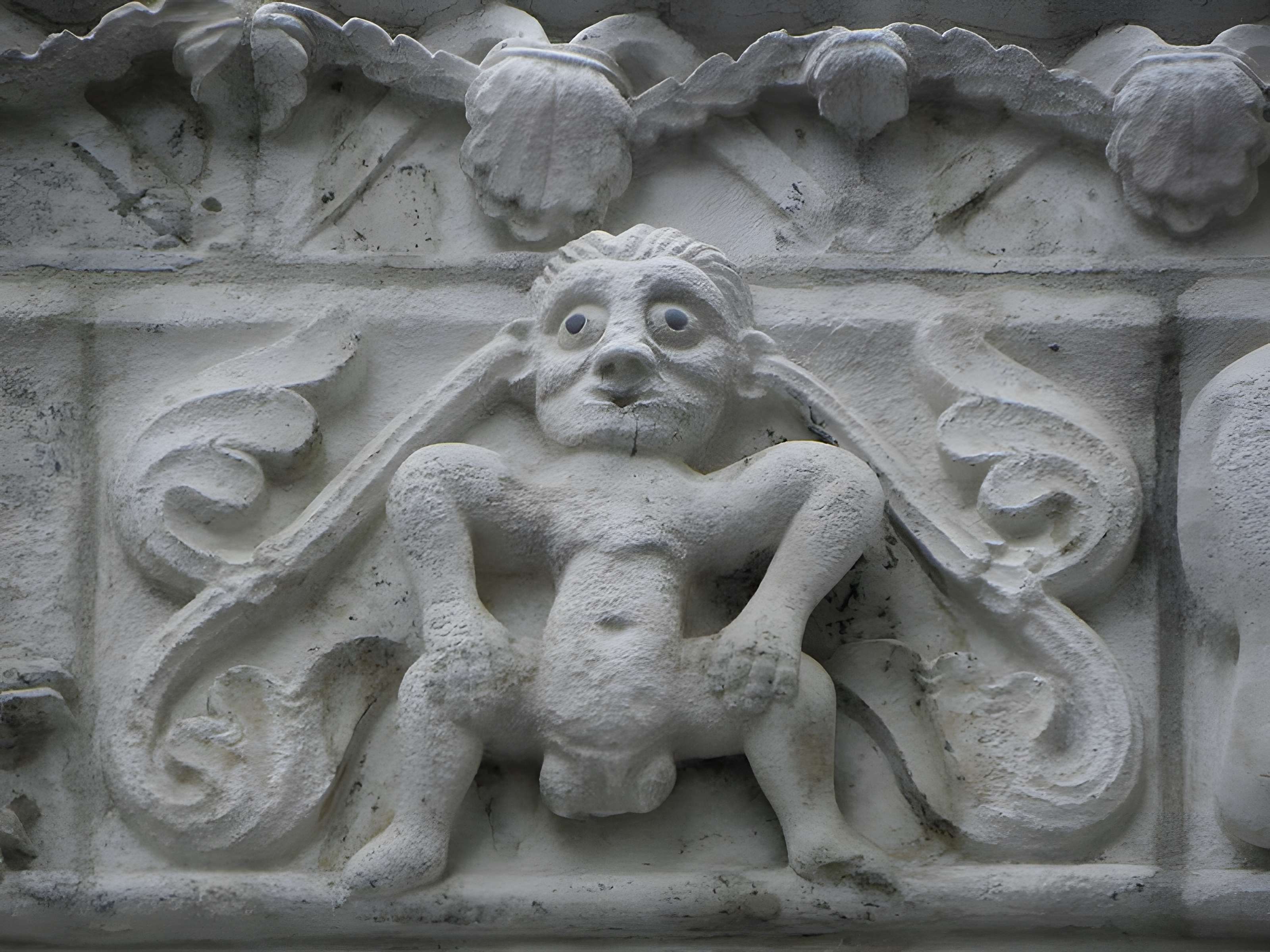 Maison romane, 1 Rue de la Madeleine à Nîmes