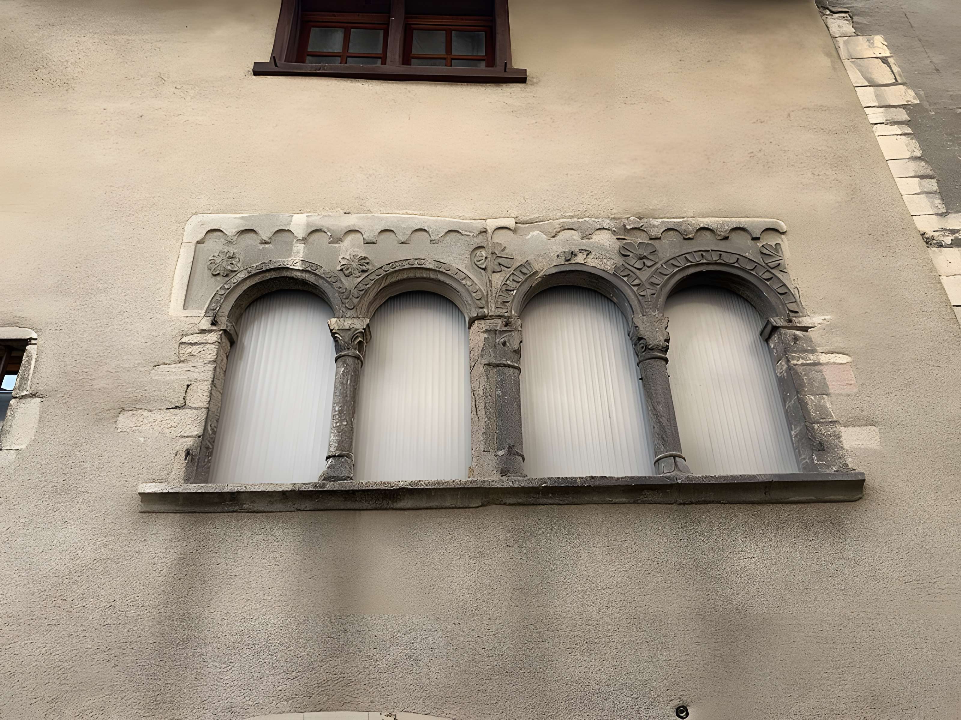 Maison romane, Rue Joséphine-Desbois à Cluny