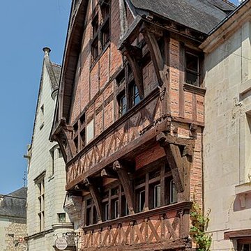 Maison rouge, 38 Rue Voltaire à Chinon