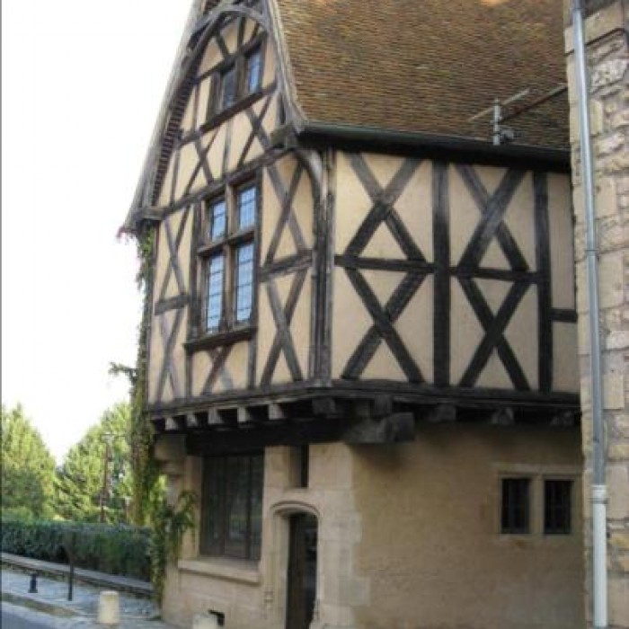 Photo de Maison, 1 Rue de la Parcheminerie à Nevers