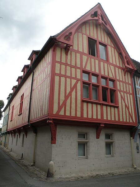 Maison, 1 Rue du Tourne-Broche à Beauvais