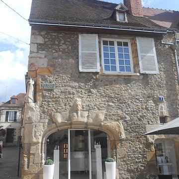 Maison, 1 Rue Porte-Bretonnie à Montluçon