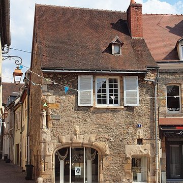 Maison, 1 Rue Porte-Bretonnie à Montluçon