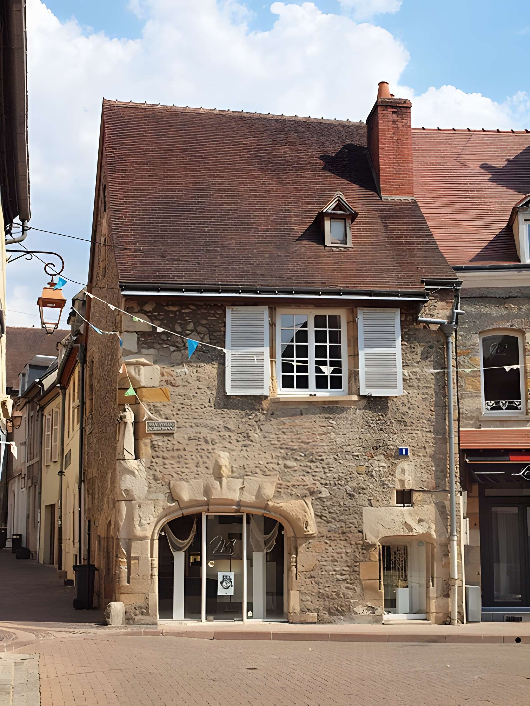 Maison, 1 Rue Porte-Bretonnie à Montluçon