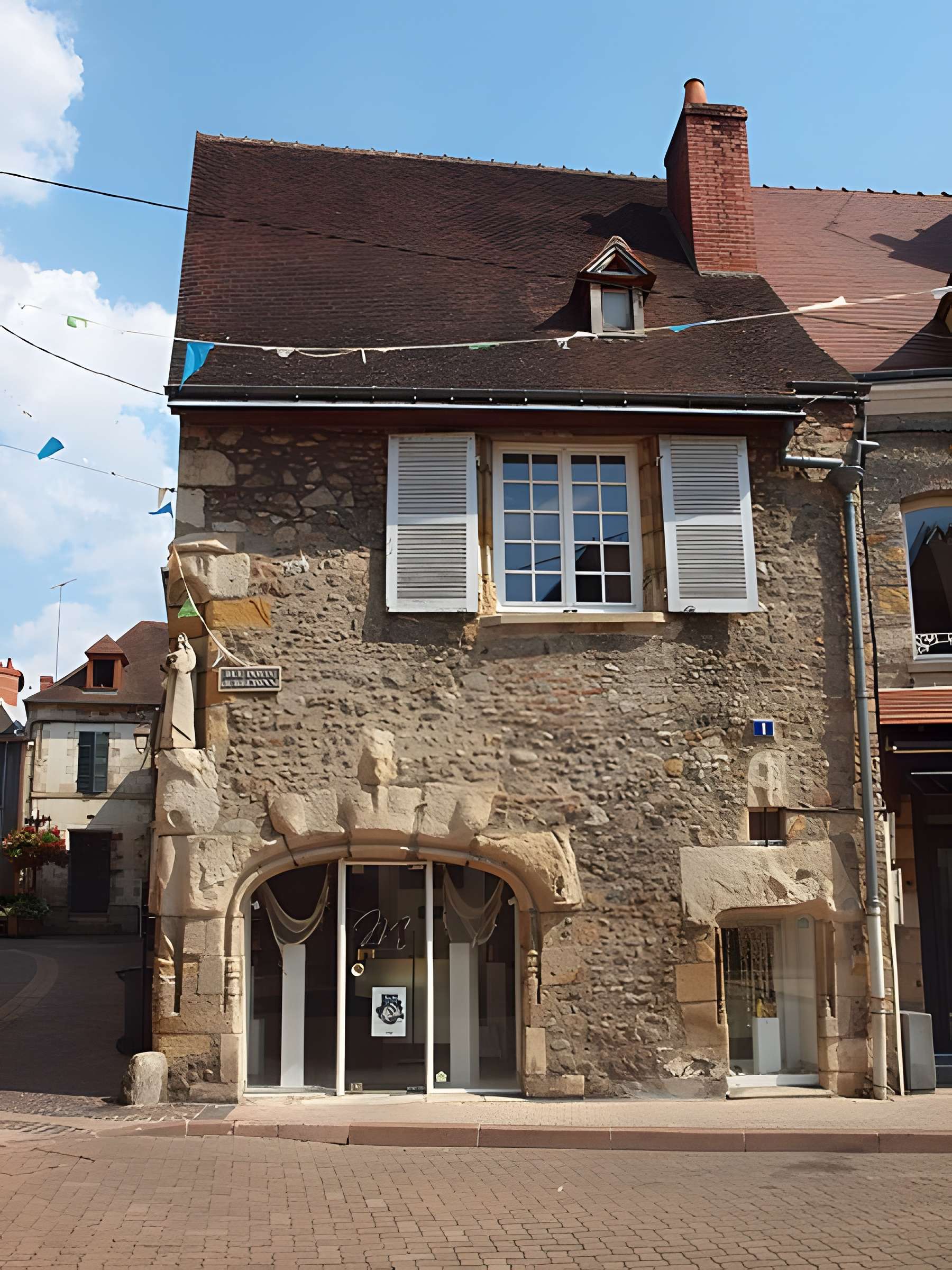 Maison, 1 Rue Porte-Bretonnie à Montluçon