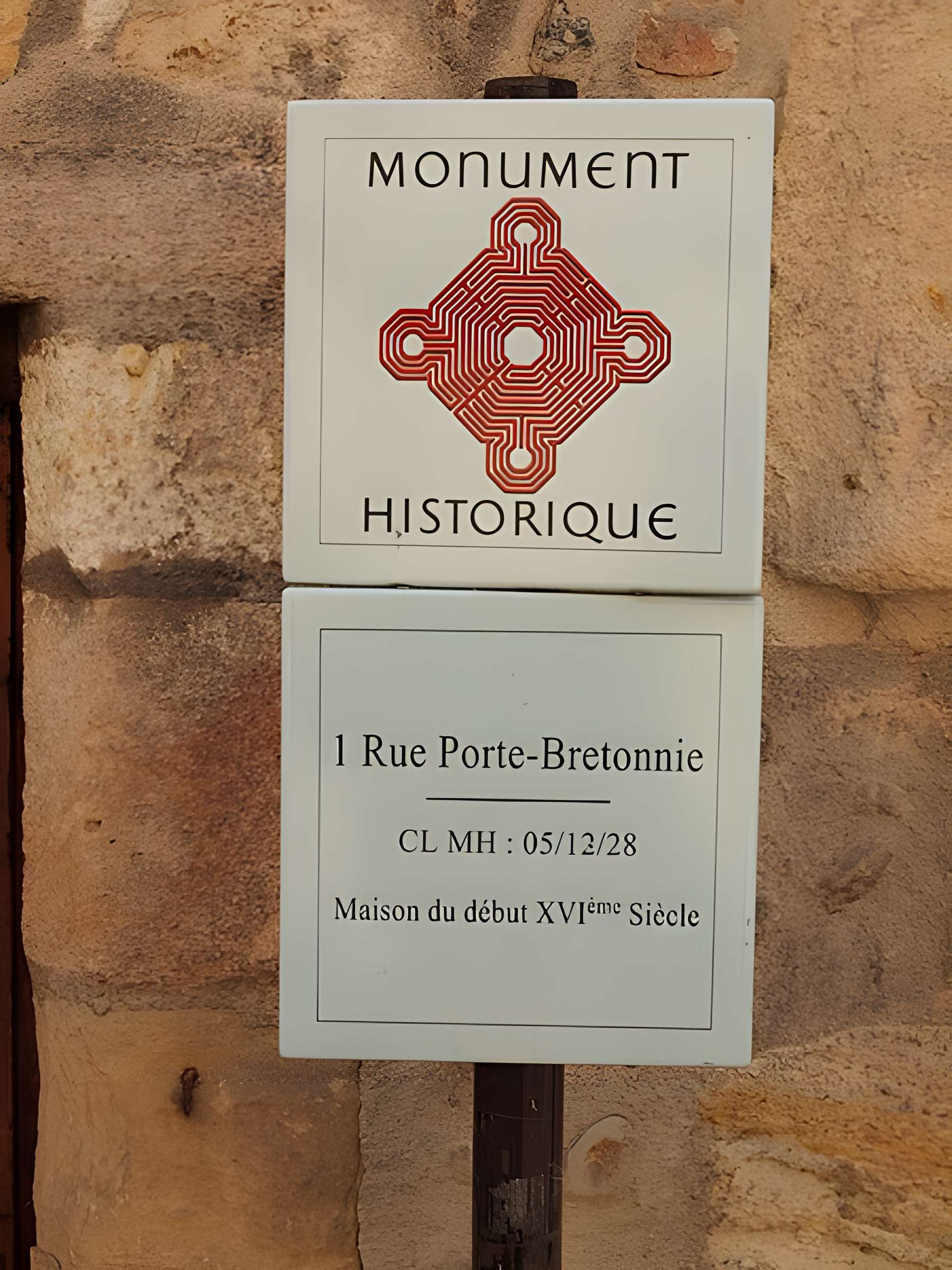 Maison, 1 Rue Porte-Bretonnie à Montluçon