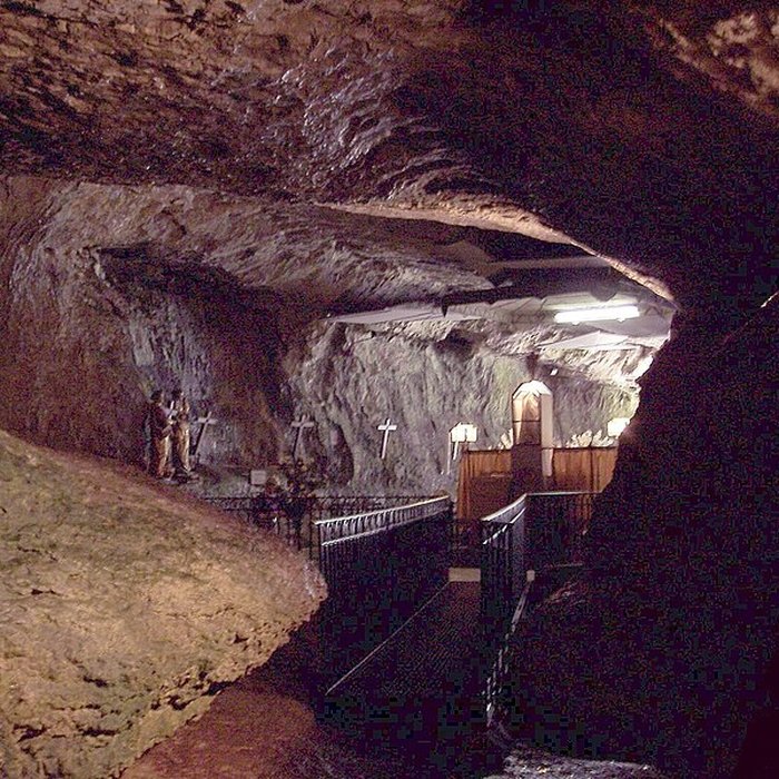 Photo de Grotte-chapelle de Remonot des Combes