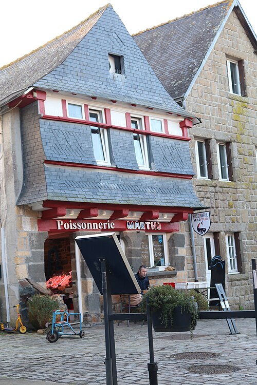 Maison, 11 Place des Fusillés-et-Résistants au Faou