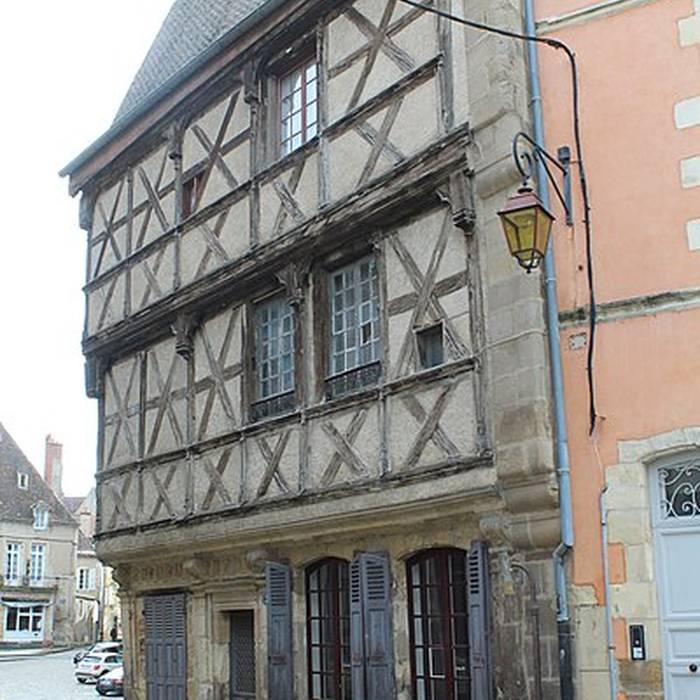 Photo de Maison, 11 Rue de lAncien-Palais à Moulins