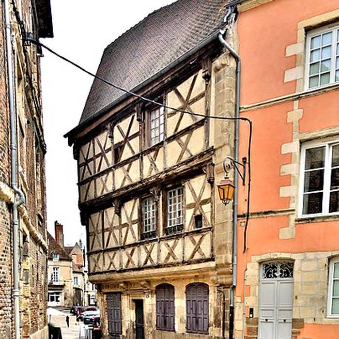 Photo de Maison, 11 Rue de lAncien-Palais à Moulins
