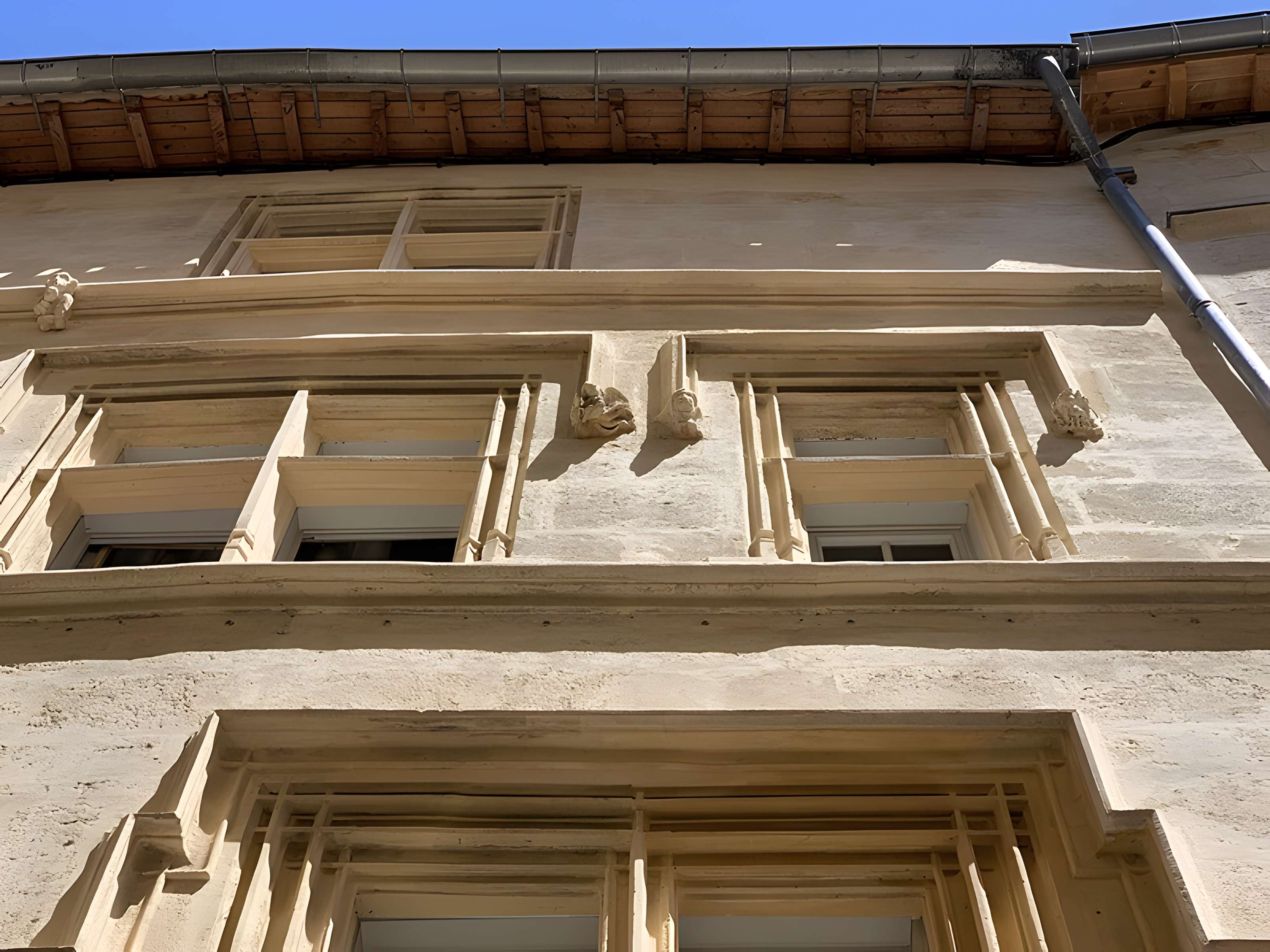 Maison, 11 Rue des Marchands à Nîmes