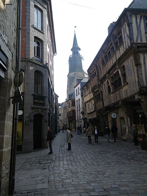 Maison à Dinan rue de l'Horloge
