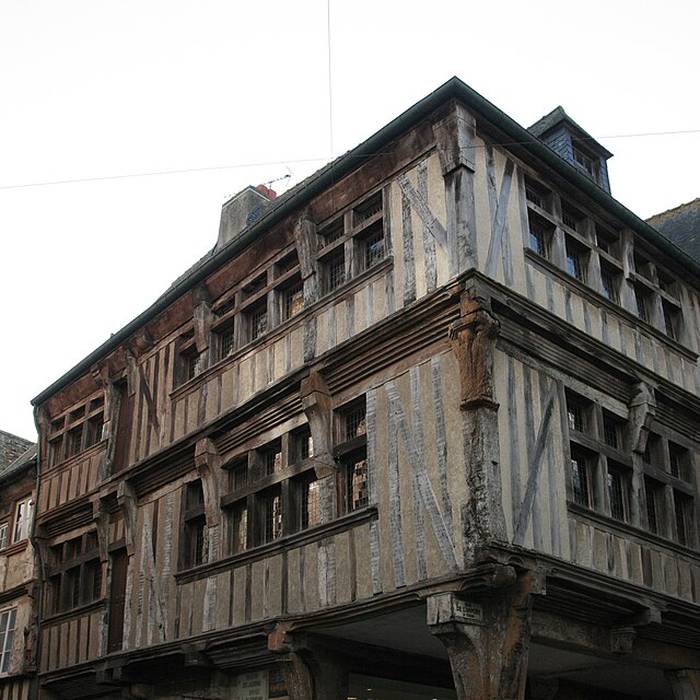 Photo de Maison à Dinan rue de lHorloge