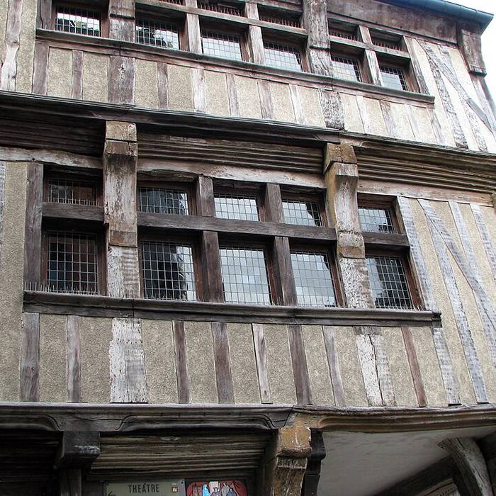 Photo de Maison à Dinan rue de lHorloge
