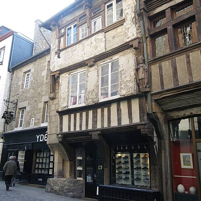 Photo de Maison à Dinan rue de lHorloge