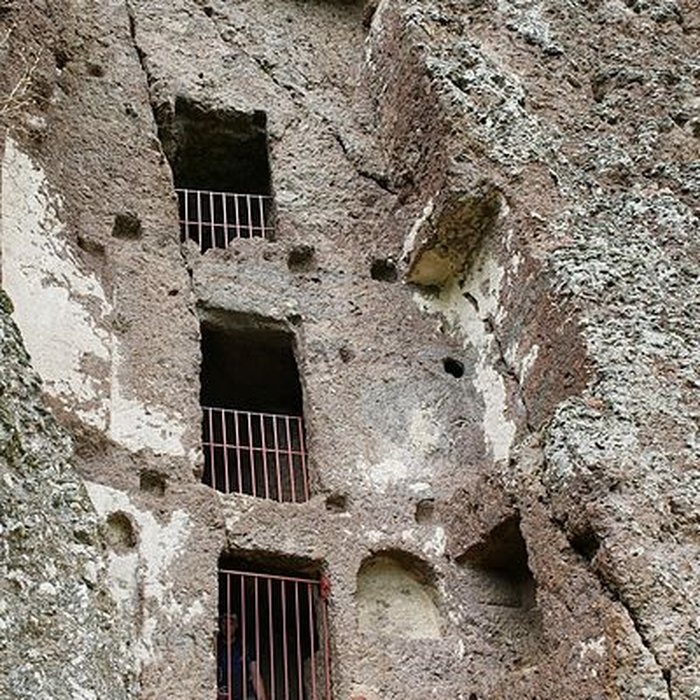 Photo de Grottes de Jonas à Saint-Pierre-Colamine