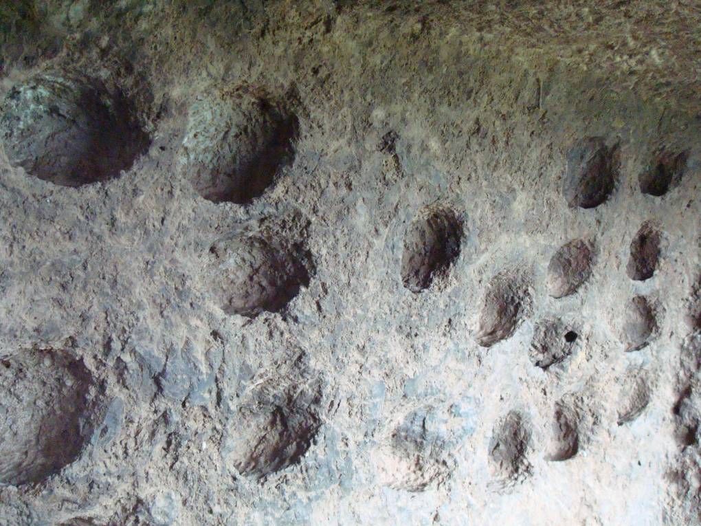 Site troglodytique de Jonas à Saint-Pierre-Colamine