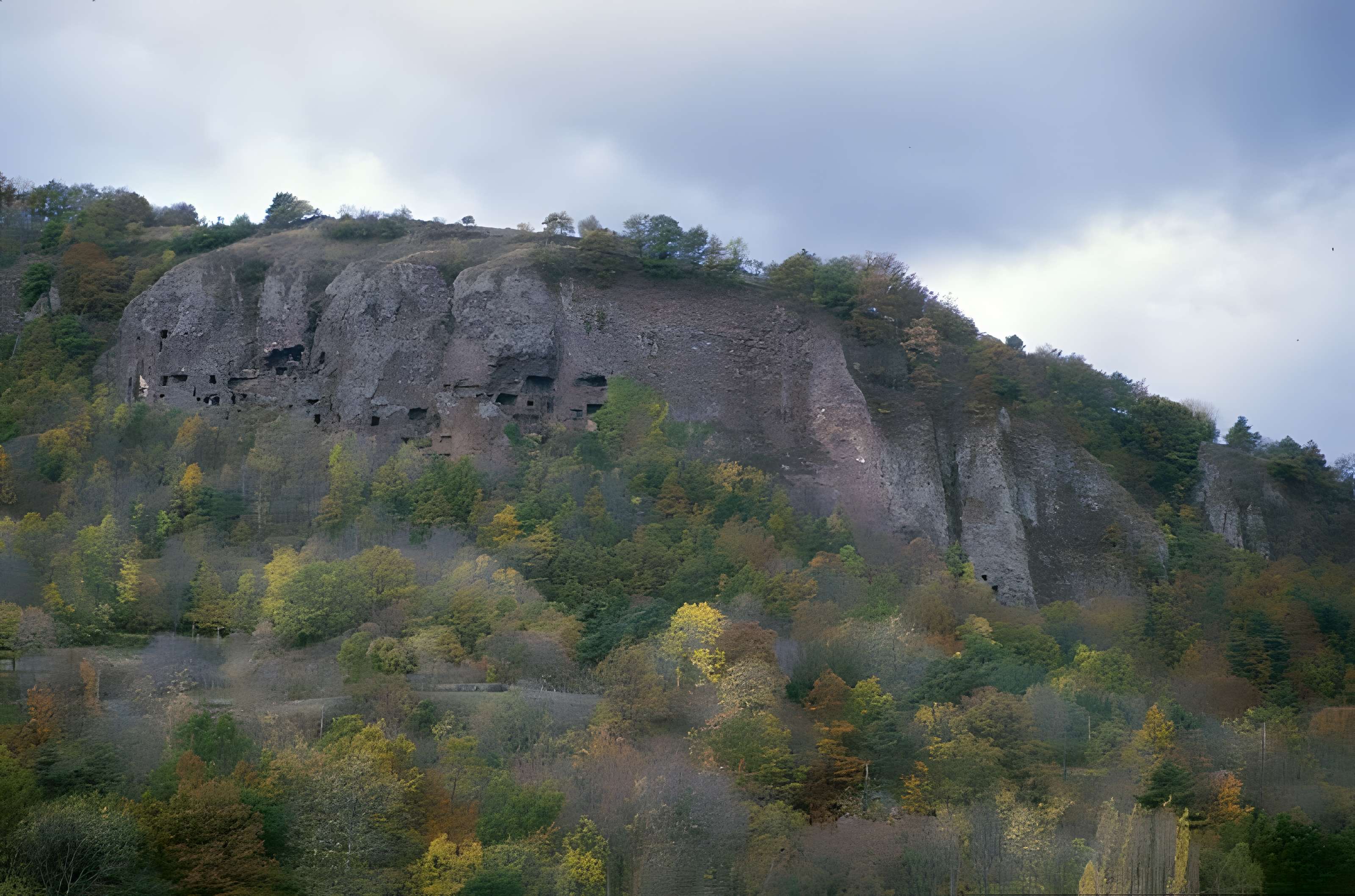 Grottes de Jonas à Saint-Pierre-Colamine