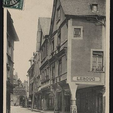 Maison, 12 Place des Cordeliers à Dinan