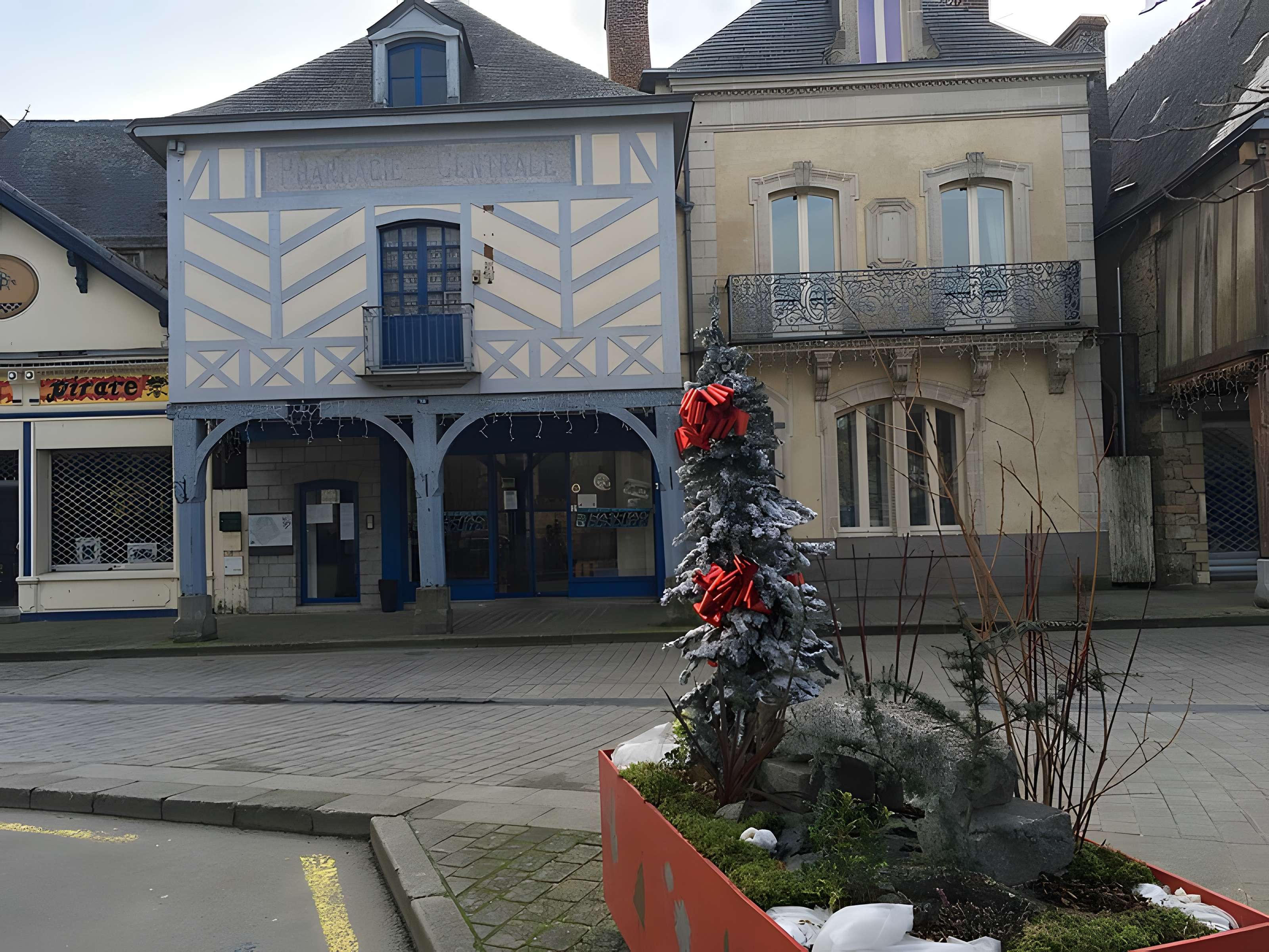 Maison, 12-14 rue d'Anjou à La Guerche-de-Bretagne