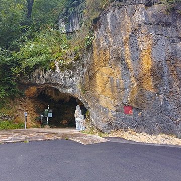 Grottes dIsturitz et dOxocelhaya à Saint-Martin-dArberoue