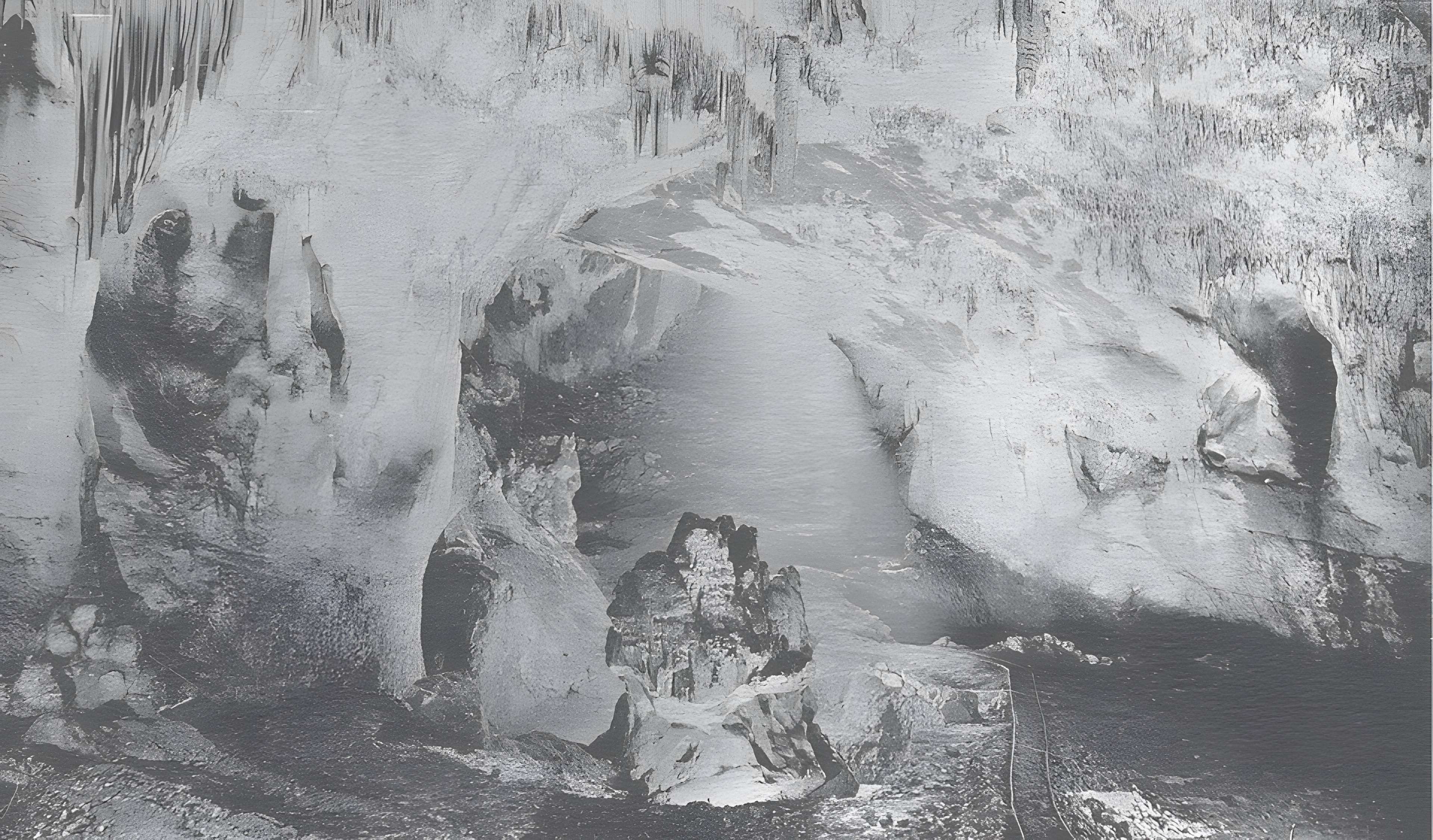 Grottes d'Isturitz et d'Oxocelhaya à Saint-Martin-d'Arberoue