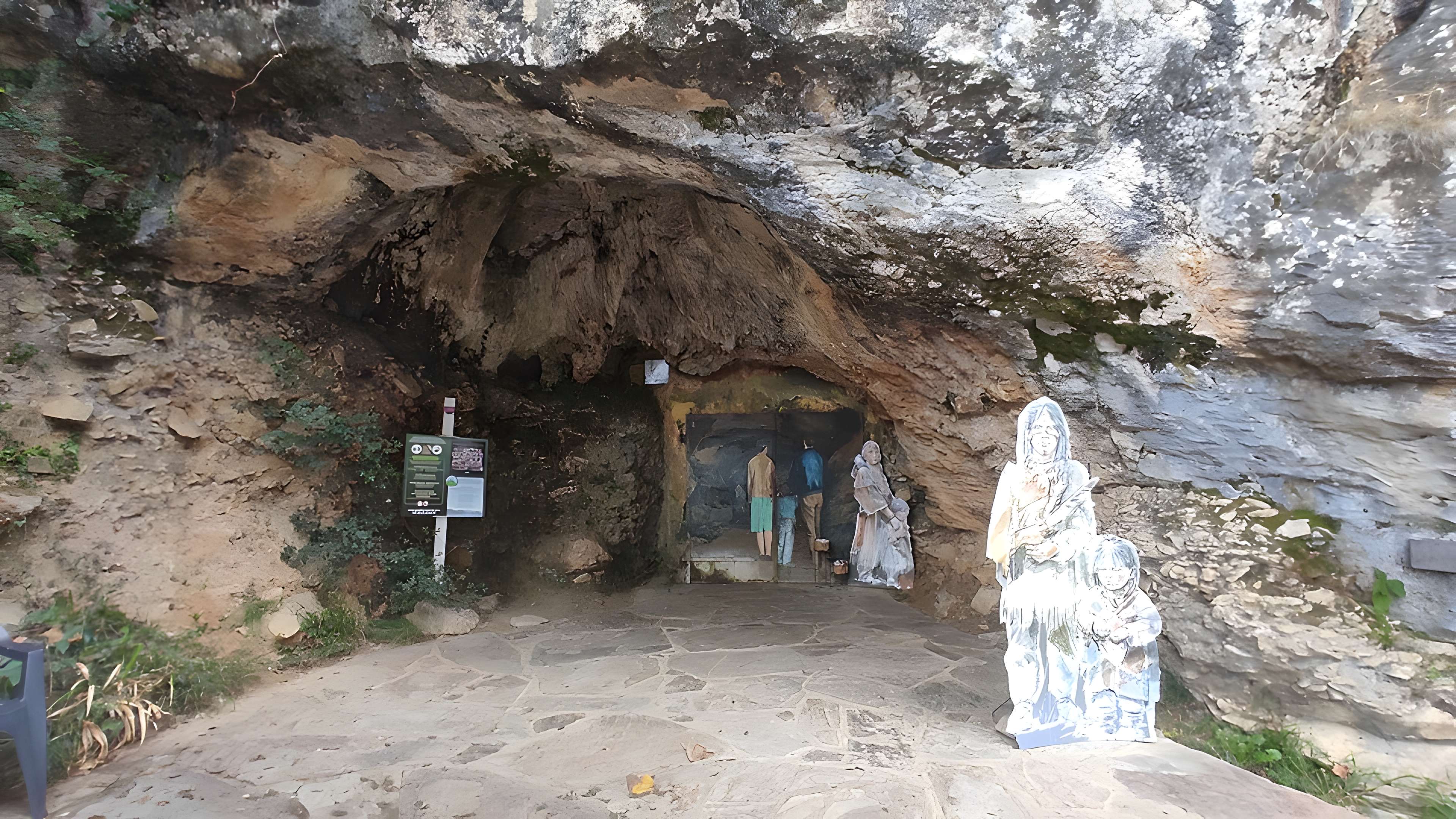 Grottes d'Isturitz et d'Oxocelhaya à Saint-Martin-d'Arberoue