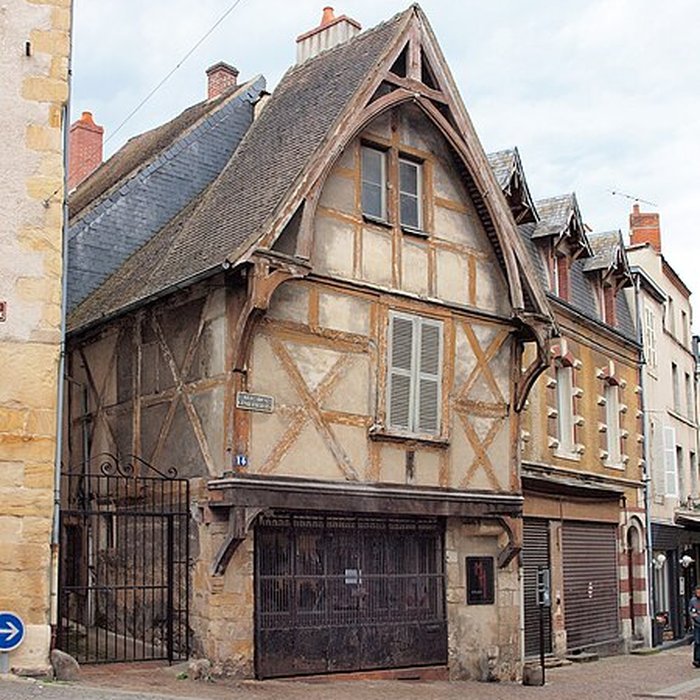 Photo de Maison, 14 Rue des Cinq-Piliers à Montluçon