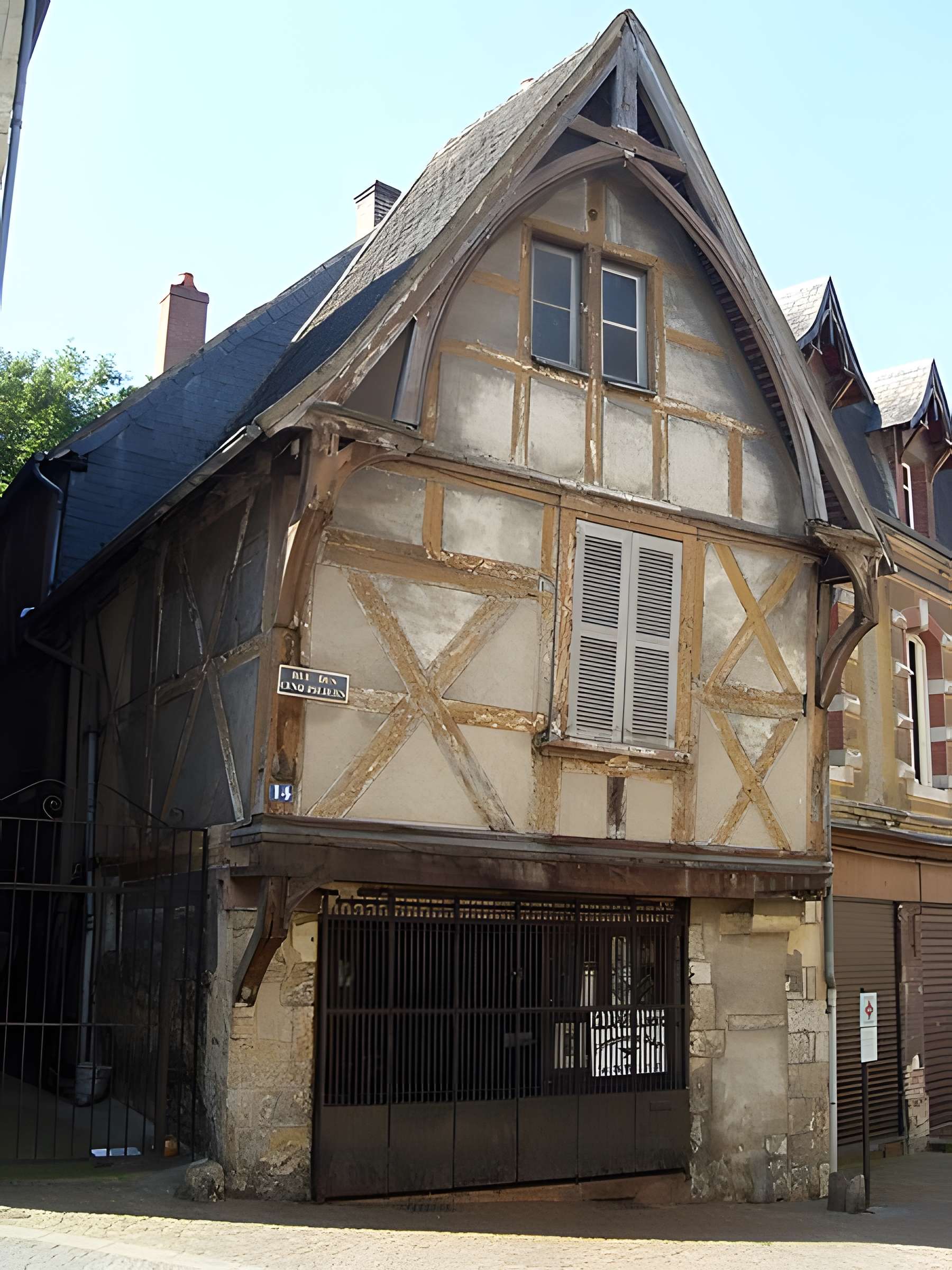 Maison, 14 Rue des Cinq-Piliers à Montluçon
