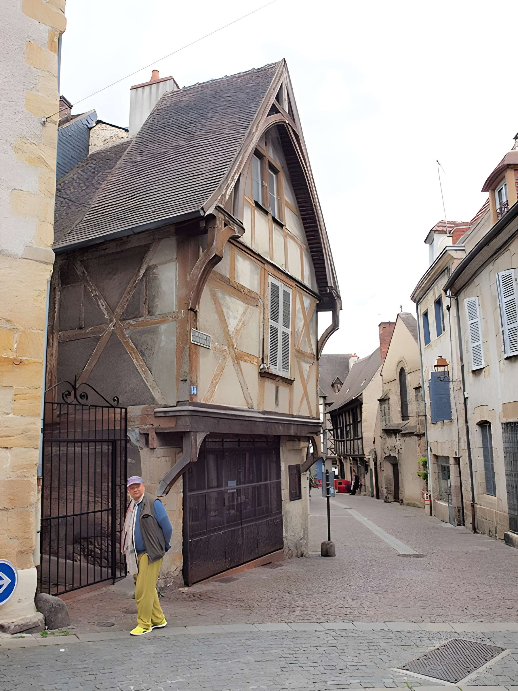 Maison, 14 Rue des Cinq-Piliers à Montluçon