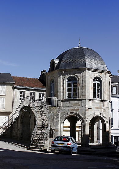 Photo de Halle aux Blés de Bort-les-Orgues