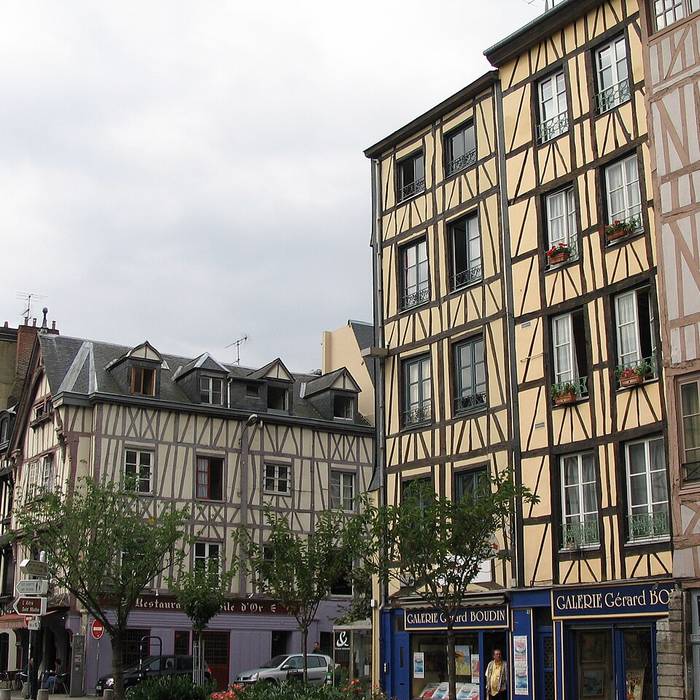 Photo de Maison, 16 Place du Lieutenant-Aubert à Rouen