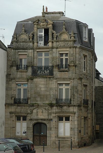 Photo de Maison, 16 Place Lamennais à Ploërmel