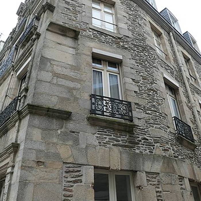 Photo de Maison, 16 Place Lamennais à Ploërmel