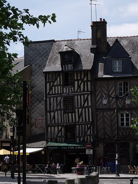 Maison, 17 Place Sainte-Anne à Rennes