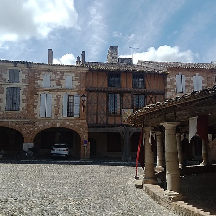 Photo de Halle aux grains dAuvillar