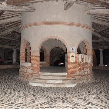 Halle aux grains dAuvillar